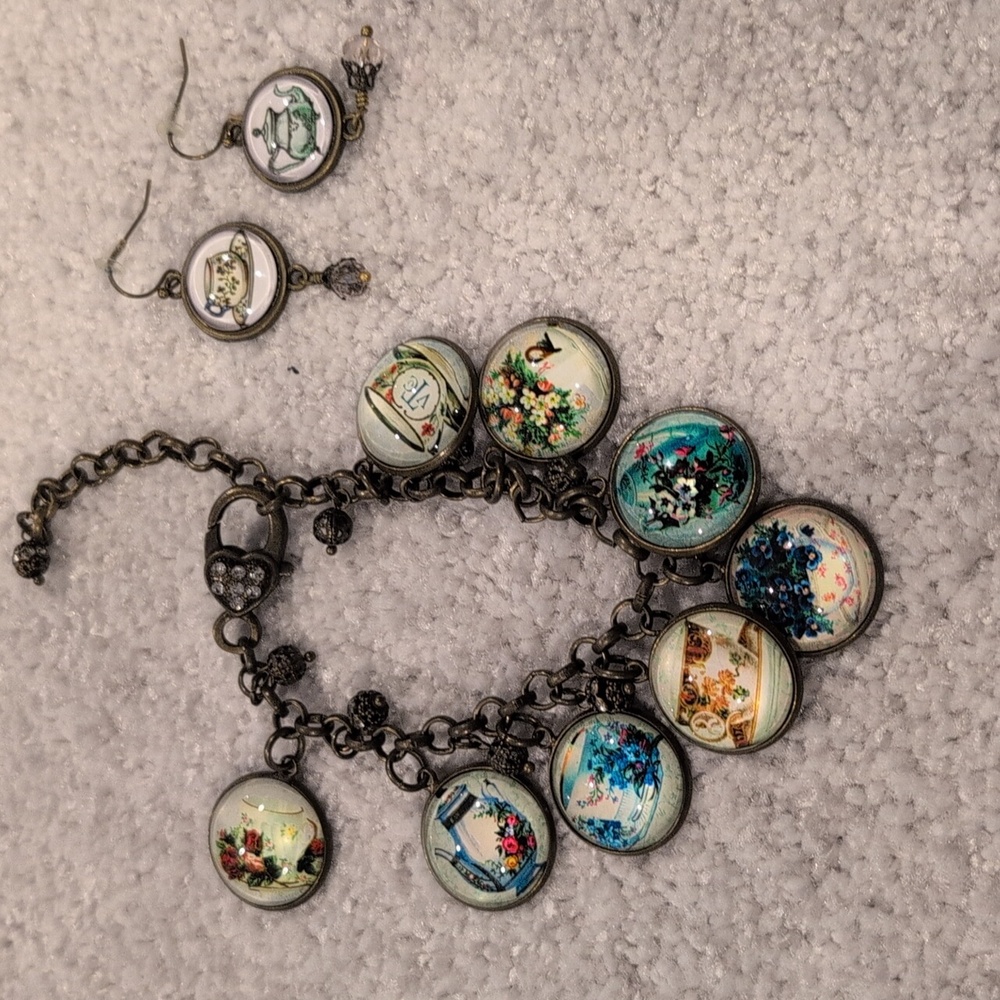 Teacup bracelet set